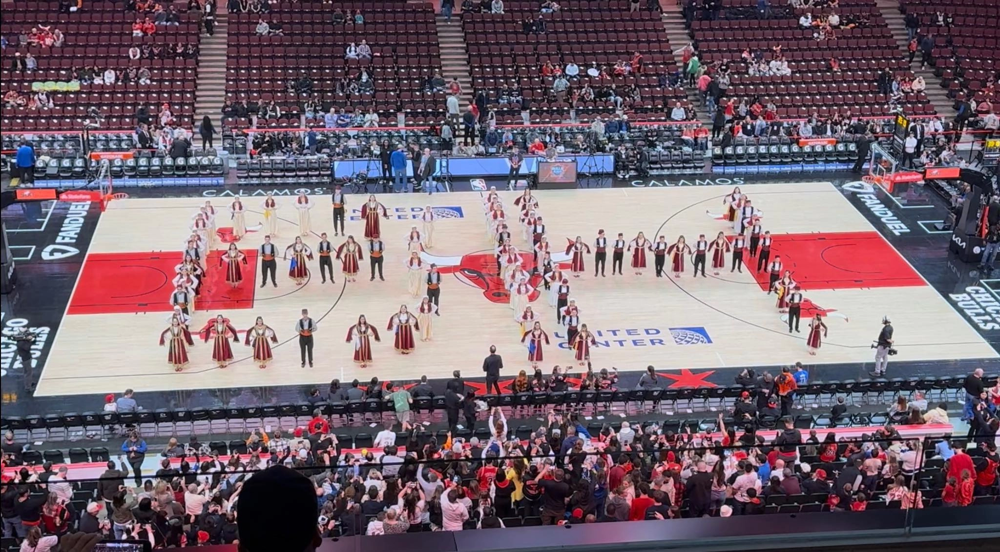 Bosansko kolo na terenu Chicago Bullsa